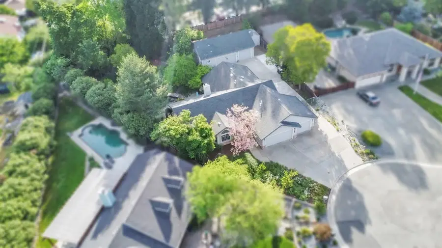 8120 Ella Court, Citrus Heights, CA 95610 - #2