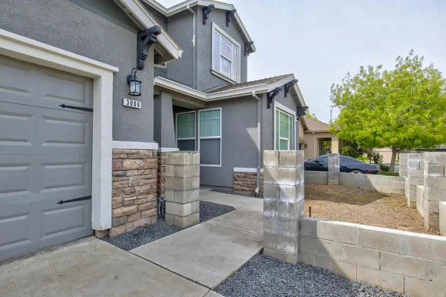 3006 Powers Avenue, Riverbank, CA 95367 - #2