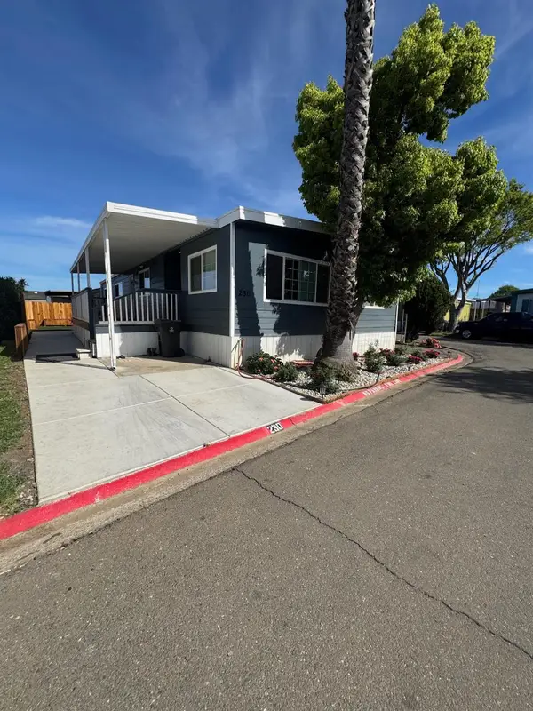 5100 N Highway 99 #230, Stockton, CA 95212