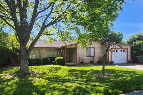 1024 W Longview Avenue, Stockton, CA 95207