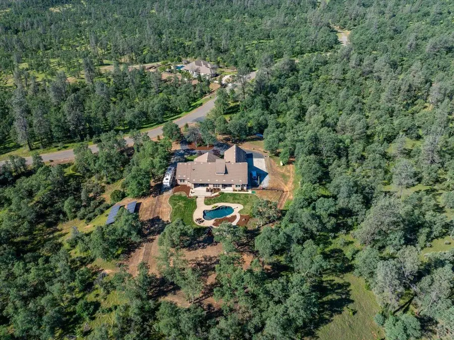 16280 Canto De Las Lupine Drive, Redding, CA 96001 - #2