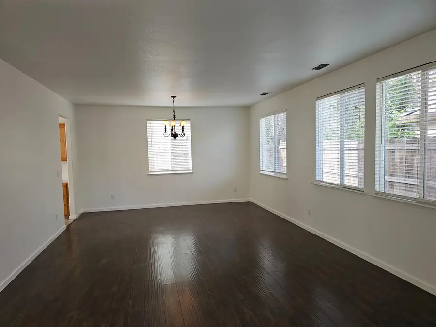 35 Klondike Court, Sacramento, CA 95835 - #2