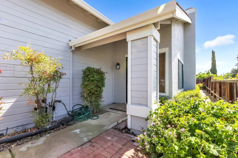 6400 Sunnyfield Way, Sacramento, CA 95823 - #2