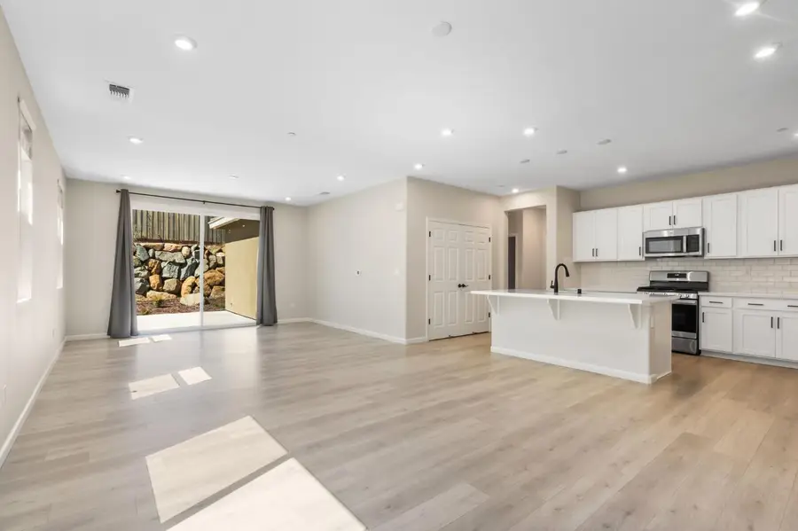 8250 Courage Drive, Sacramento, CA 95829 - #3