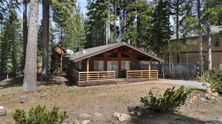 1520 Aztec Way, South Lake Tahoe, CA 96150 - #3