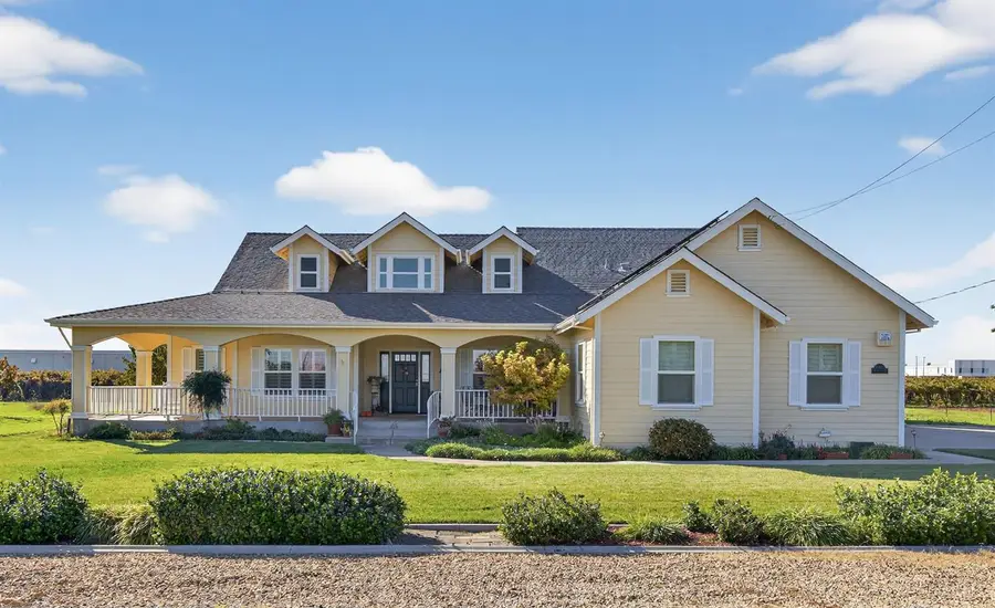 15185 N Curry Avenue, Lodi, CA 95240 - #2