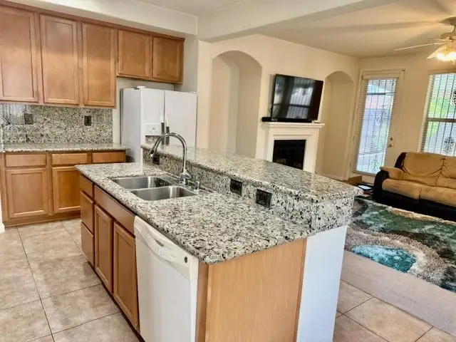1945 Richfield Way, Sacramento, CA 95832 - #2