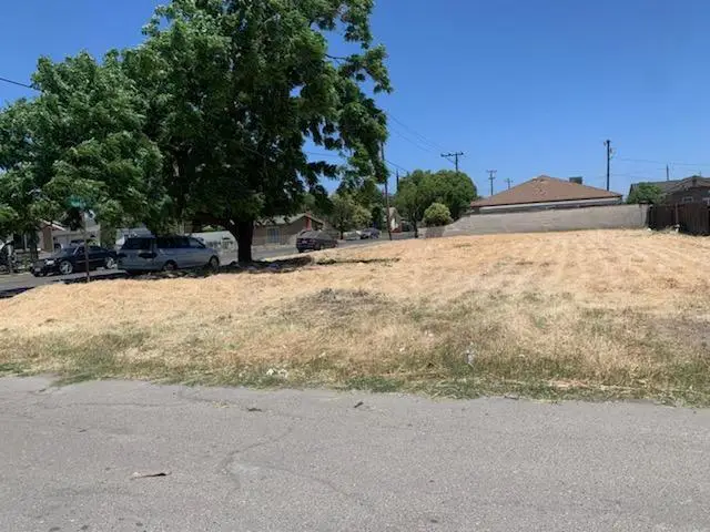 602 S Pershing Avenue, Stockton, CA 95203 - #2