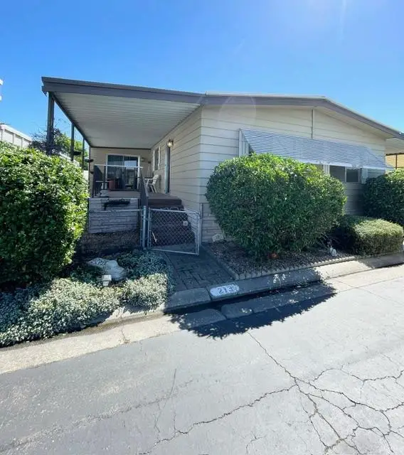 8700 West Lane #213, Stockton, CA 95210