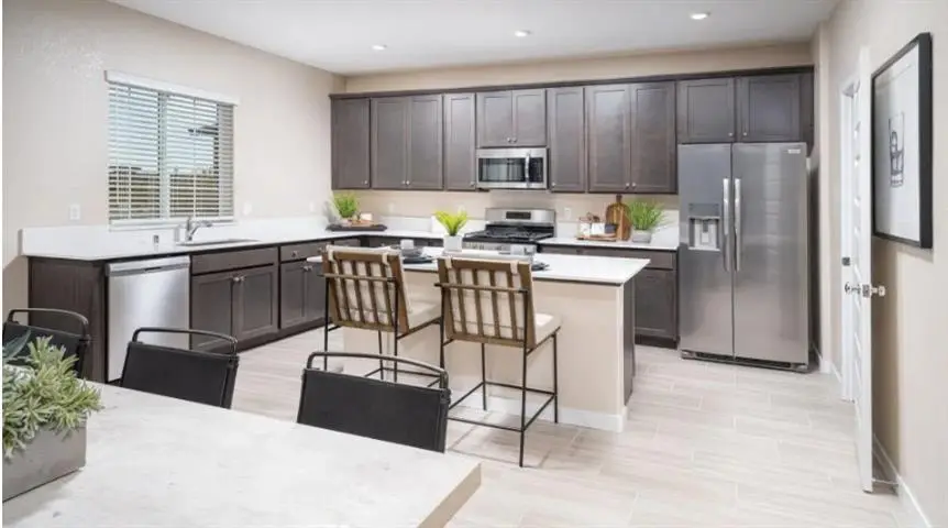 10930 Admiral Cove Way, Stockton, CA 95219 - #2