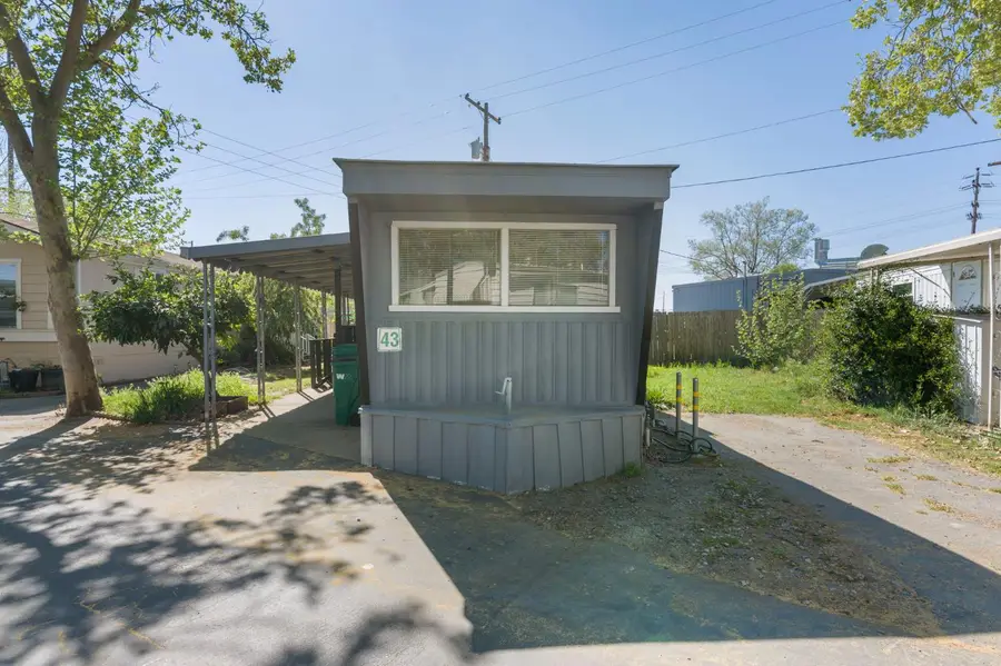 621 E Lockeford Street #43, Lodi, CA 95240 - #2