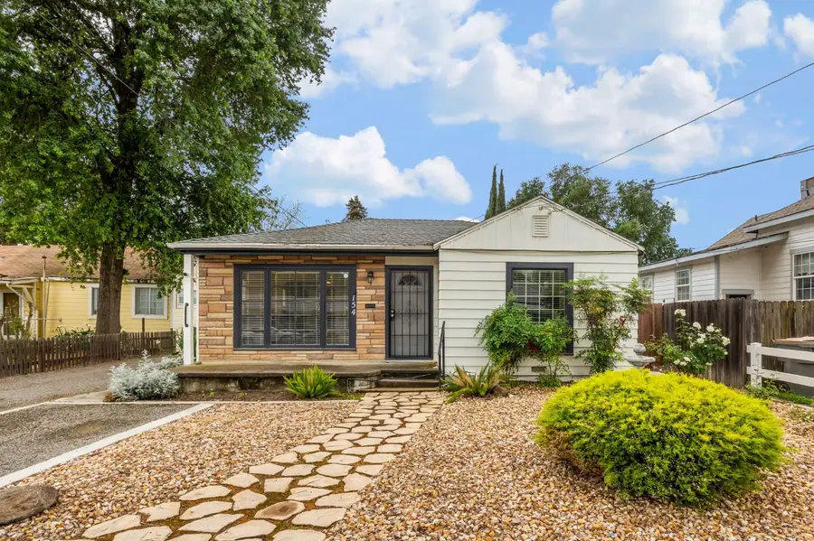 154 Clover Street, Woodland, CA 95695 - #2
