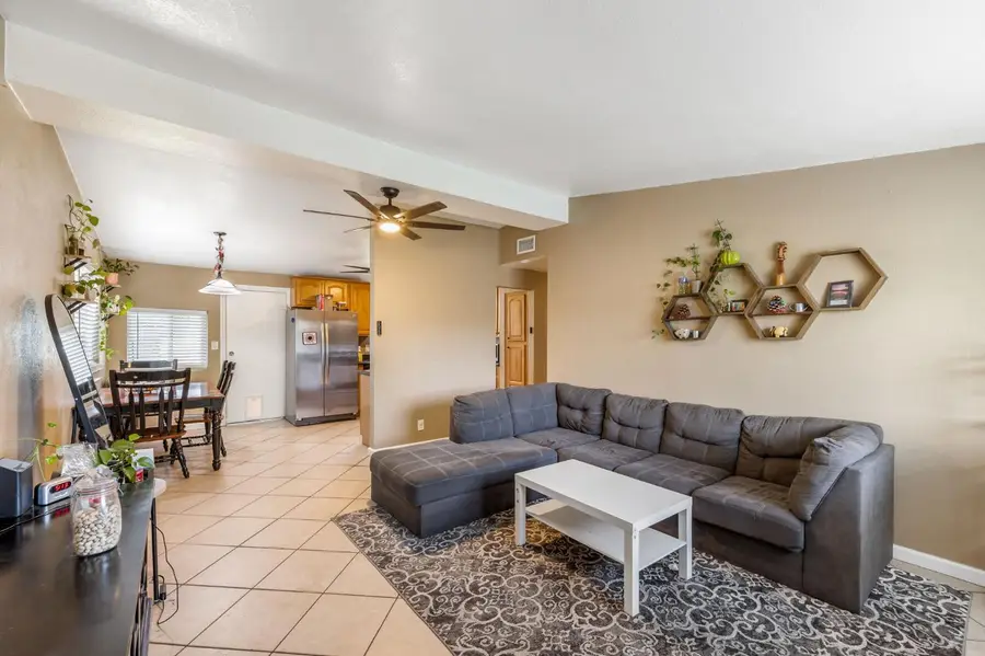 3729 Milton Way, North Highlands, CA 95660 - #3