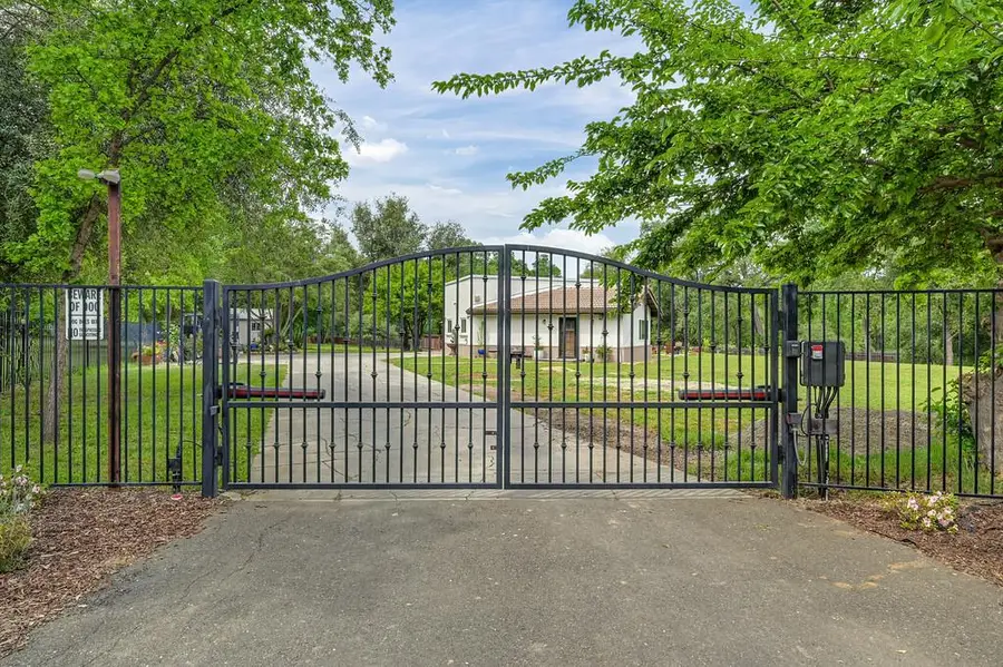 9100 Billy Mitchell Boulevard, Roseville, CA 95747 - #2