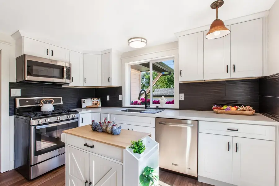 9256 Horseshoe Bar Road, Loomis, CA 95650 - #3