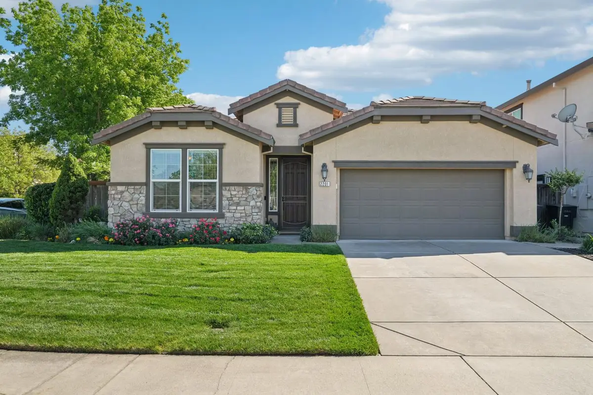2201 Clearbrook Circle, Roseville, CA 95747 - #1