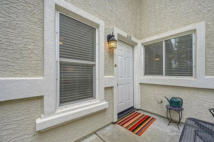 608 Shasta Oaks Circle, Roseville, CA 95678 - #3