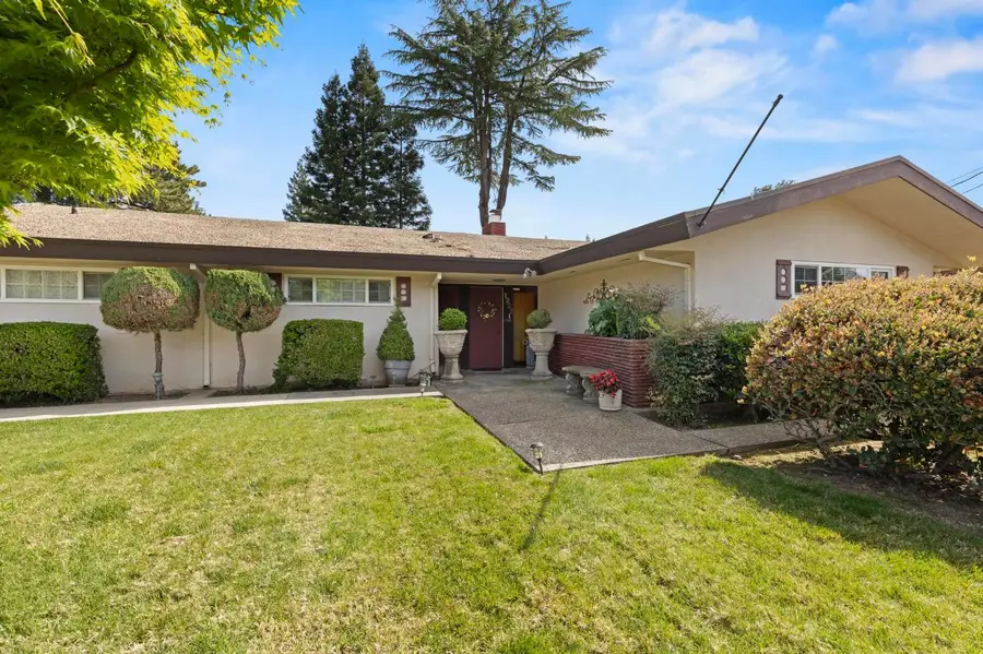 1222 Hillcrest Avenue, Yuba City, CA 95991 - #3