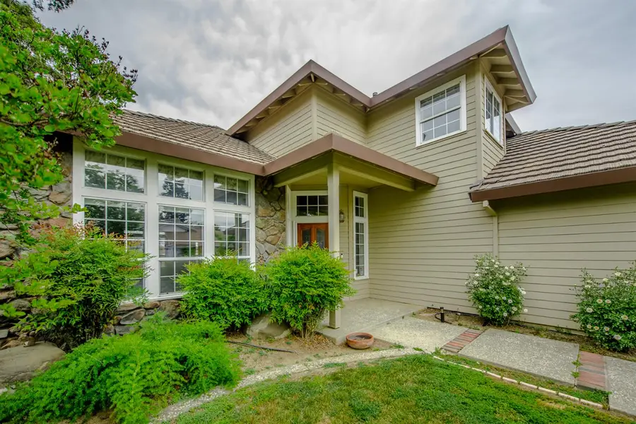 818 Farrell Place, Woodland, CA 95695 - #2