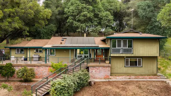 12242 Woodacre Road, Grass Valley, CA 95949