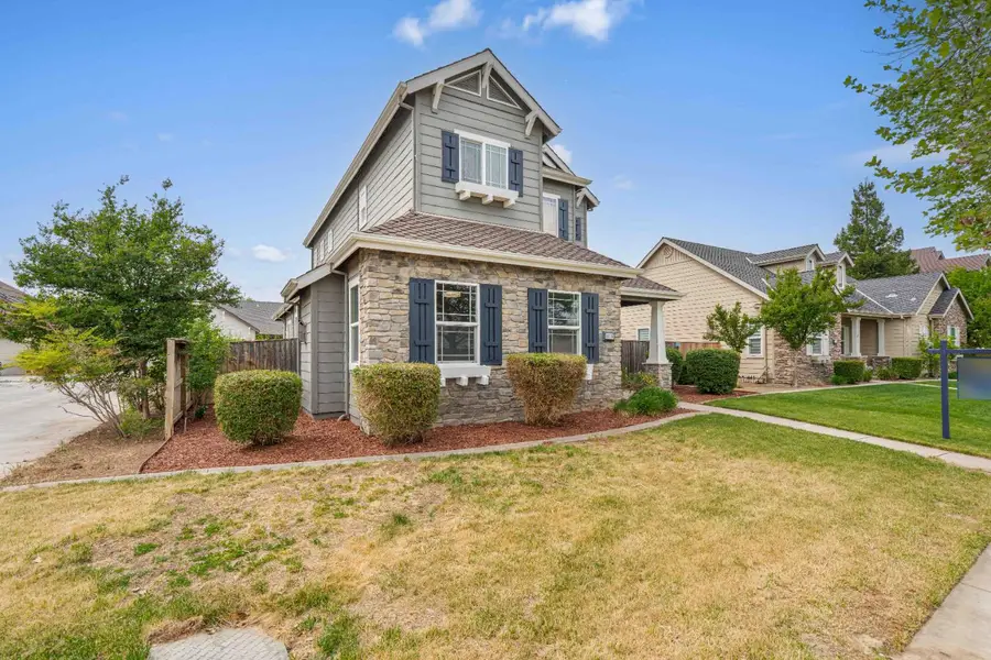 1715 Limestone Drive, Ripon, CA 95366 - #2