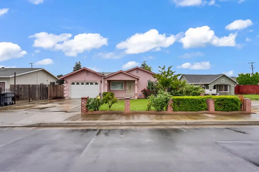 6311 8th Street, Riverbank, CA 95367 - #2