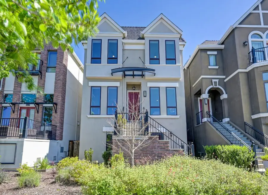 3613 Crocker Drive, Sacramento, CA 95818 - #3