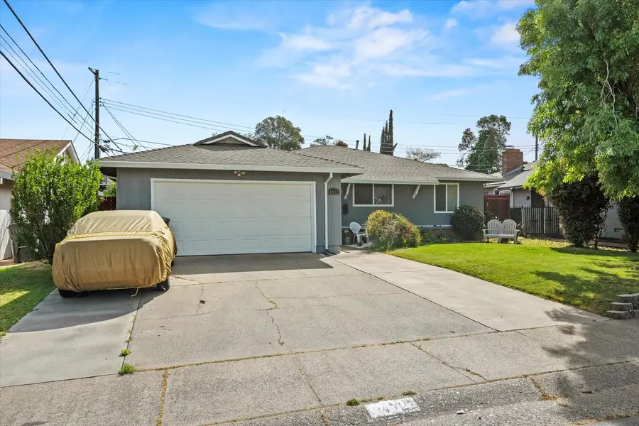 4921 Mcglashan St, Sacramento, CA 95820 - #2
