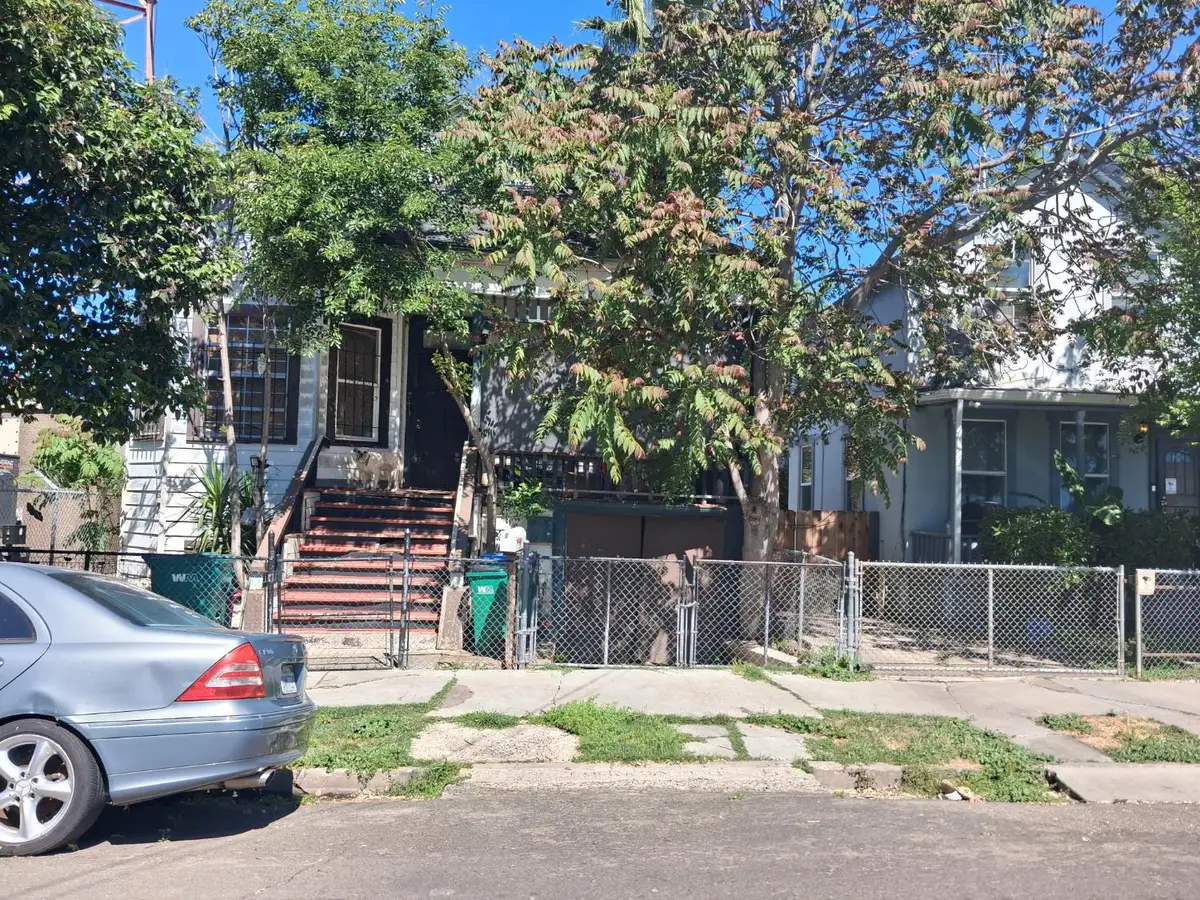 727 E Lindsay Street, Stockton, CA 95202 - #1