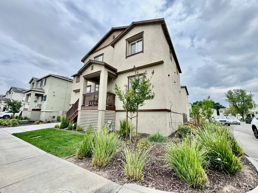 1536 Silverbell Drive, Stockton, CA 95206 - #2