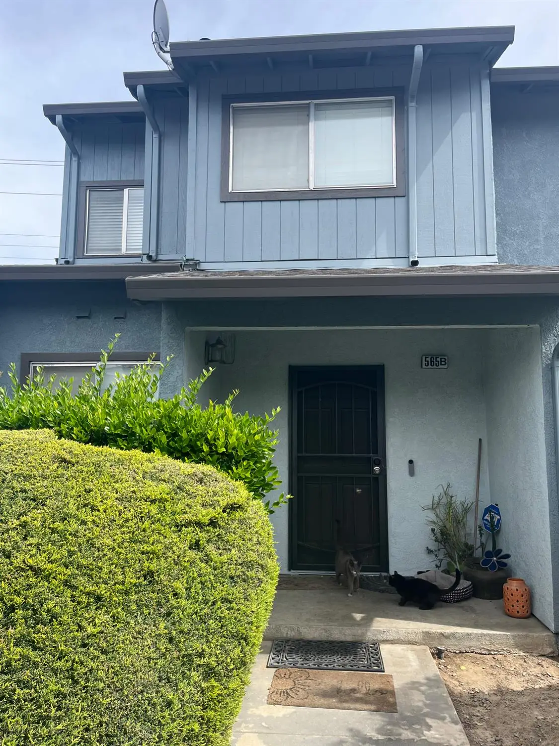 565 Lincoln Avenue #B, Modesto, CA 95354 - #1