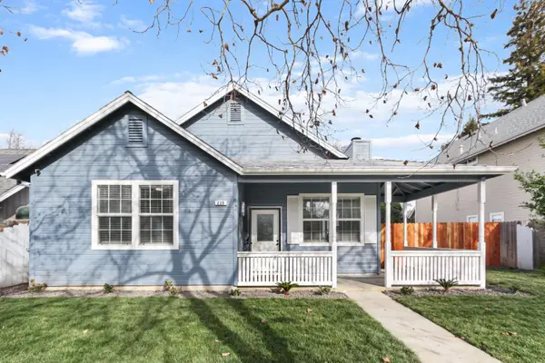 225 Creekside Way, Winters, CA 95694