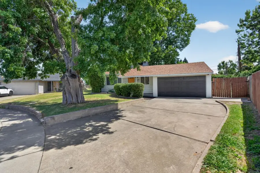 5625 49th Street, Sacramento, CA 95824 - #2