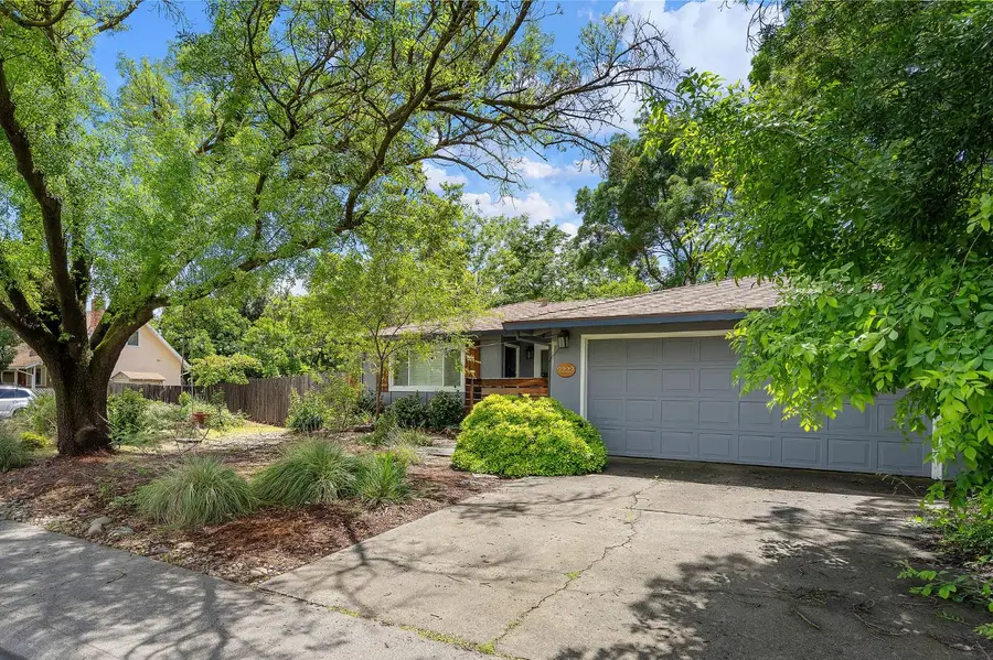 2222 Loyola Drive, Davis, CA 95618 - #2