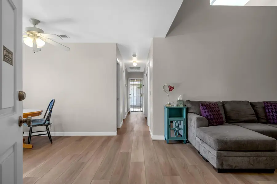 3661 Gold Creek Lane, Sacramento, CA 95827 - #3