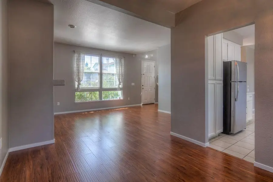 6871 Newport Cove Way, Sacramento, CA 95823 - #3