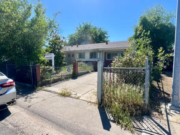 7016 Peck Drive, Sacramento, CA 95828