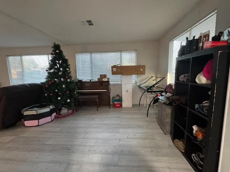 10035 Mills Station Road #161, Sacramento, CA 95827 - #3