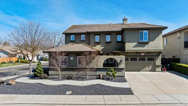 4020 Calistoga, Modesto, CA 95356