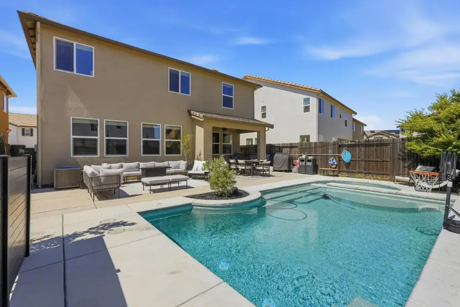 5362 Seal Beach Way, Sacramento, CA 95835 - #2