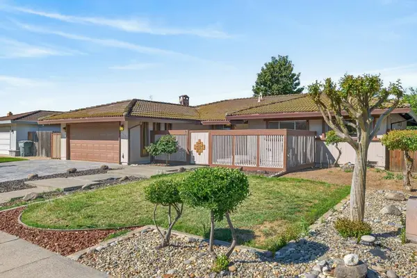 7394 Farm Dale Way, Sacramento, CA 95831