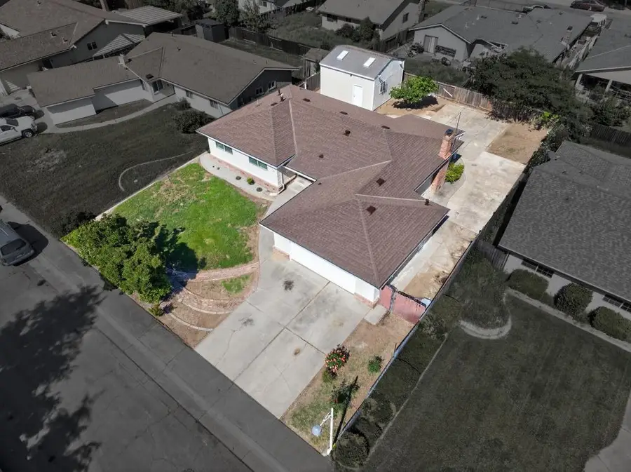 61 Brentford Circle, Sacramento, CA 95823 - #2