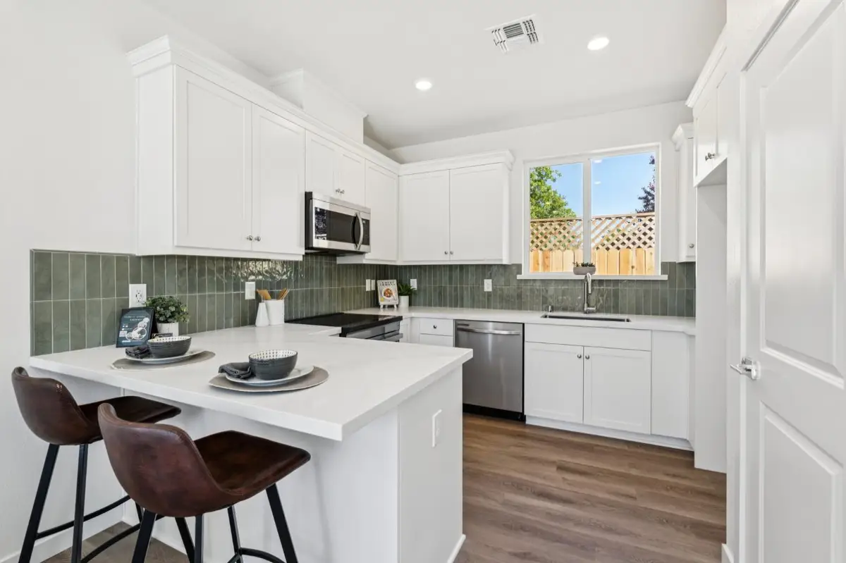 6525 Jacinto Avenue, Sacramento, CA 95823 - #1