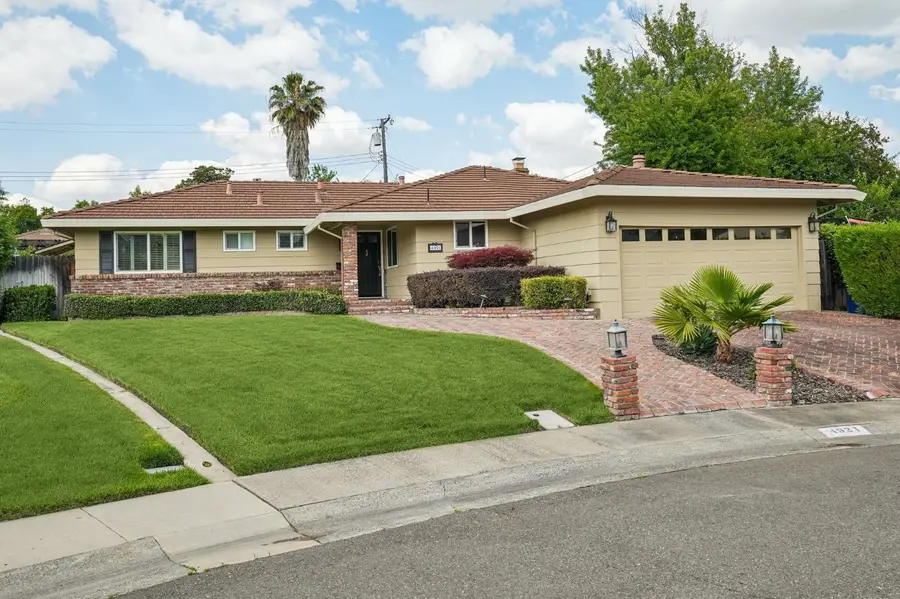 4921 Brightwood Court, Carmichael, CA 95608 - #2