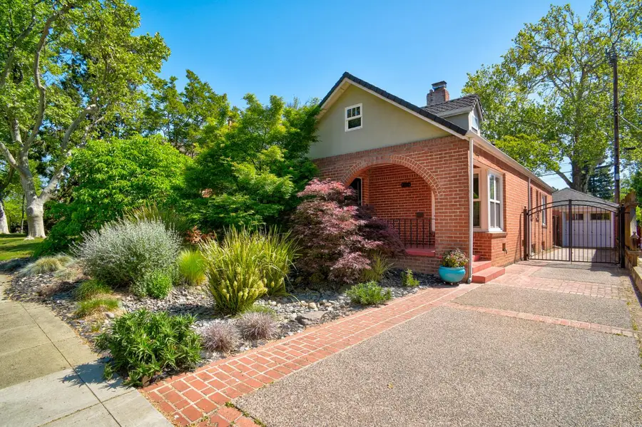 905 47th Street, Sacramento, CA 95819 - #2