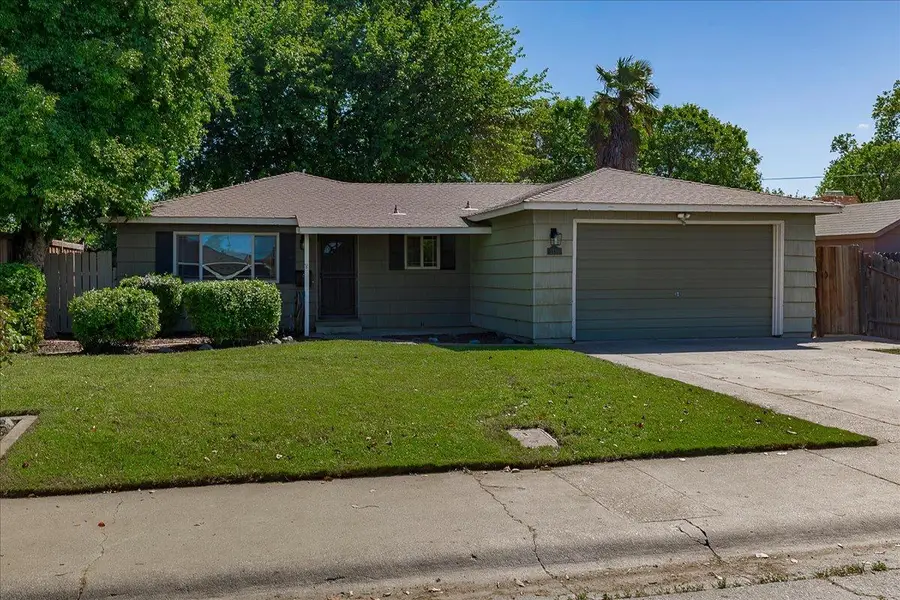 1119 West Street, Woodland, CA 95695 - #2