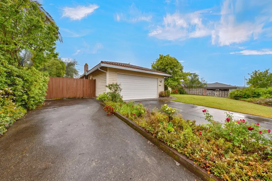 1802 Tanglewood Lane, Roseville, CA 95661 - #2