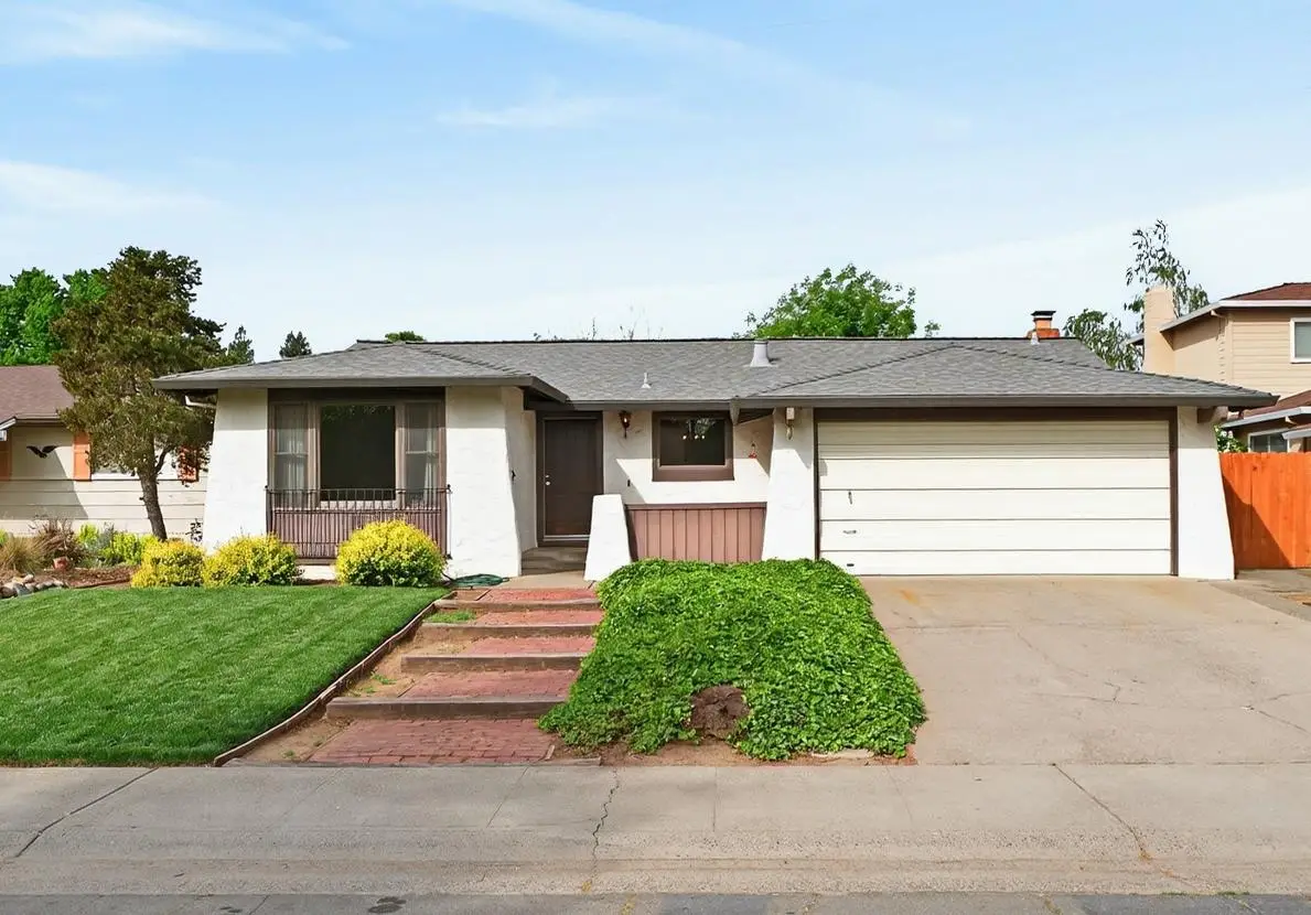 49 Waterglen Circle, Sacramento, CA 95826 - #1