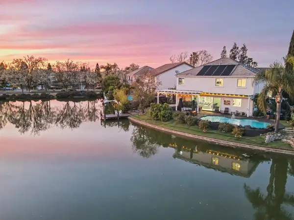 2708 Hinton Circle, Elk Grove, CA 95758