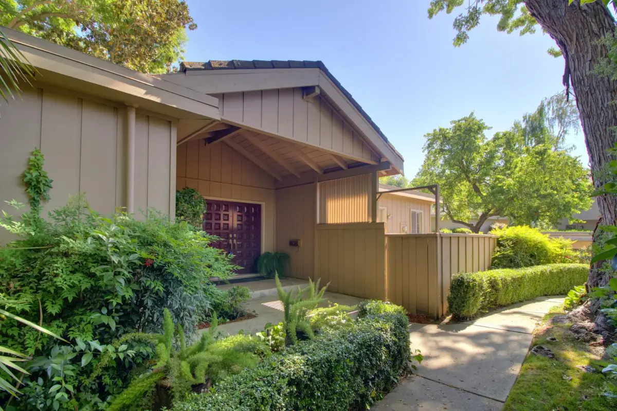 737 Commons Drive, Sacramento, CA 95825 - #1